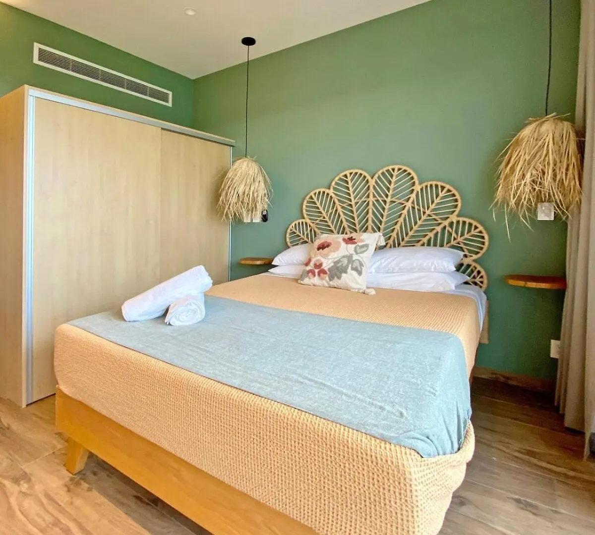 Estrena Estudio Con Coworking,Gym,Alberca,Todo Cerca Playa del Carmen